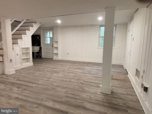 9103 WALLACE RD, Lanham, MD 20706