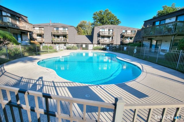 255 Strawberry Hill Avenue B1, Stamford, CT 06902