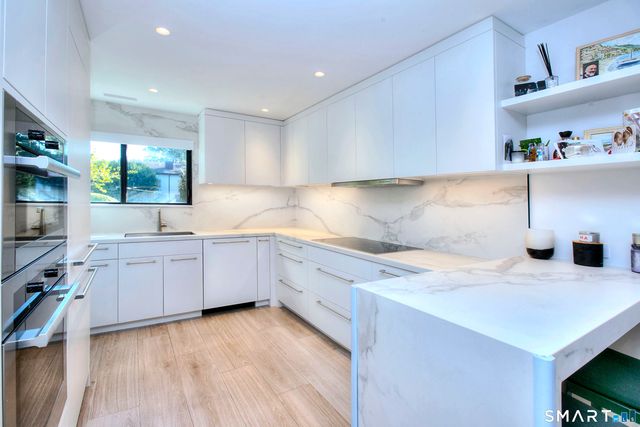 255 Strawberry Hill Avenue B1, Stamford, CT 06902