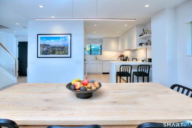 255 Strawberry Hill Avenue B1, Stamford, CT 06902