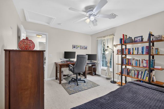 14 Holton Circle, Londonderry, NH 03053