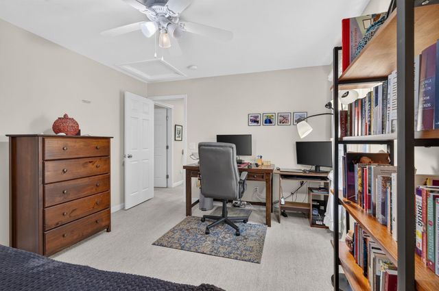14 Holton Circle, Londonderry, NH 03053