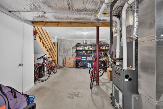 14 Holton Circle, Londonderry, NH 03053