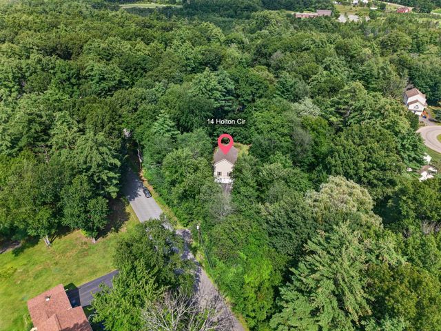 14 Holton Circle, Londonderry, NH 03053
