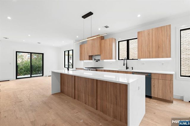 465B 1st Street, Palisades Park, NJ 07650