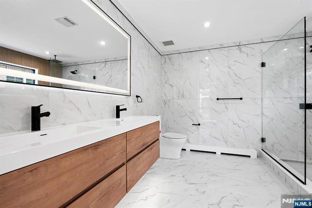 465B 1st Street, Palisades Park, NJ 07650