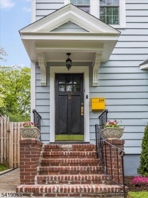 249 Kingsland Ter, South Orange Village Twp., NJ 07079