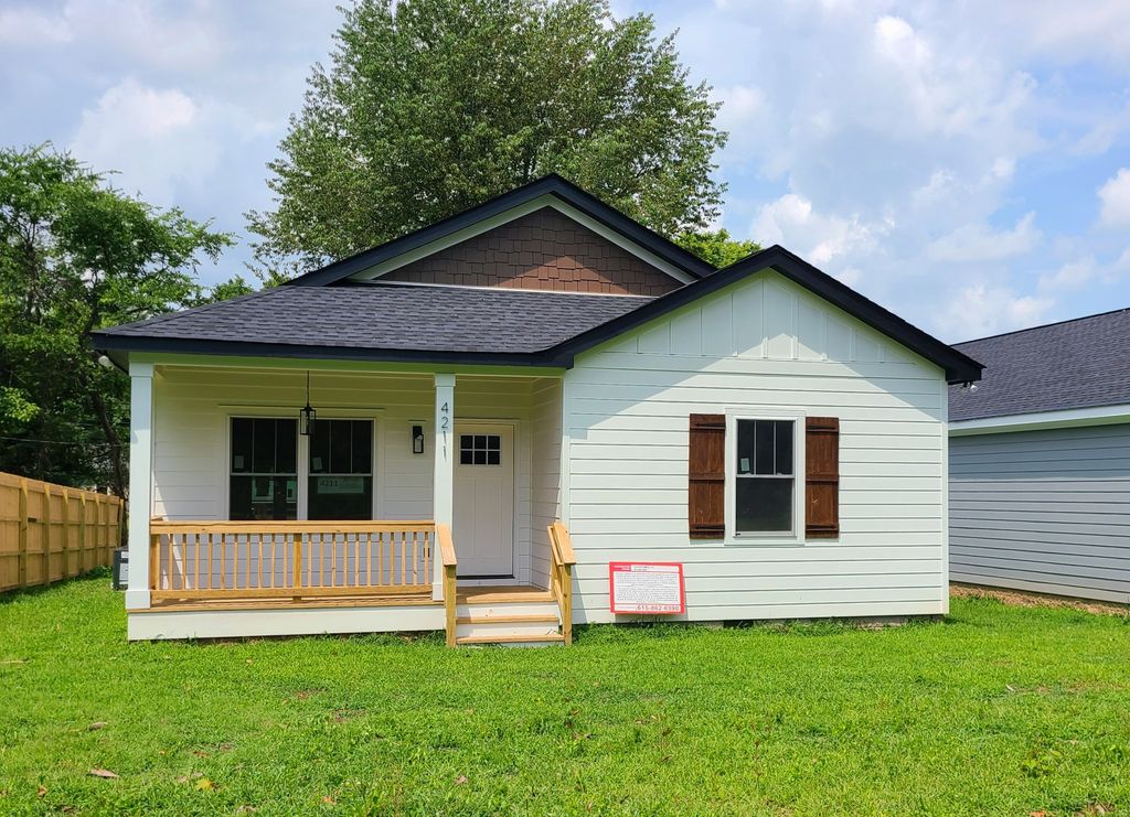 4211 Woods St, Old Hickory, TN 37138