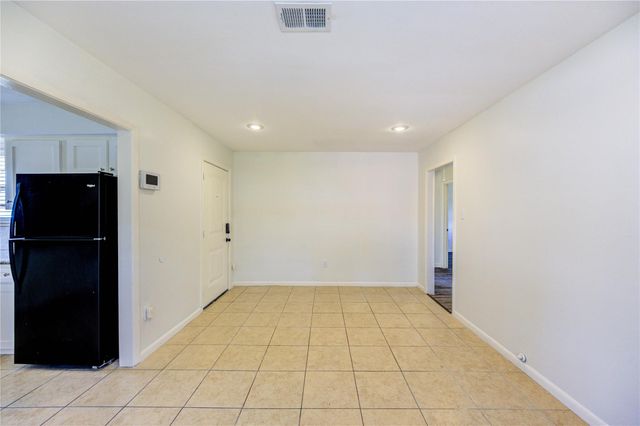 9811 Shadydale Lane, Houston, TX 77016