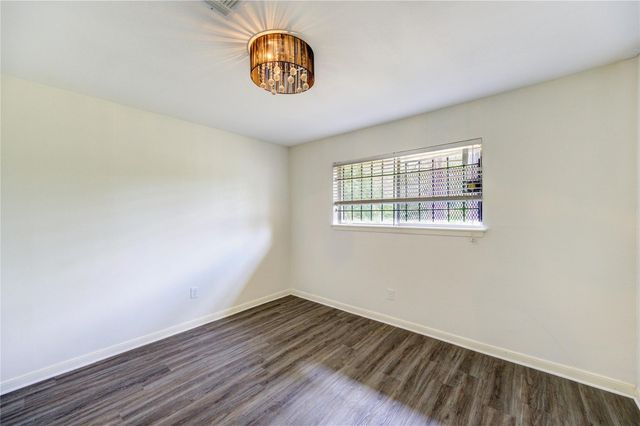 9811 Shadydale Lane, Houston, TX 77016