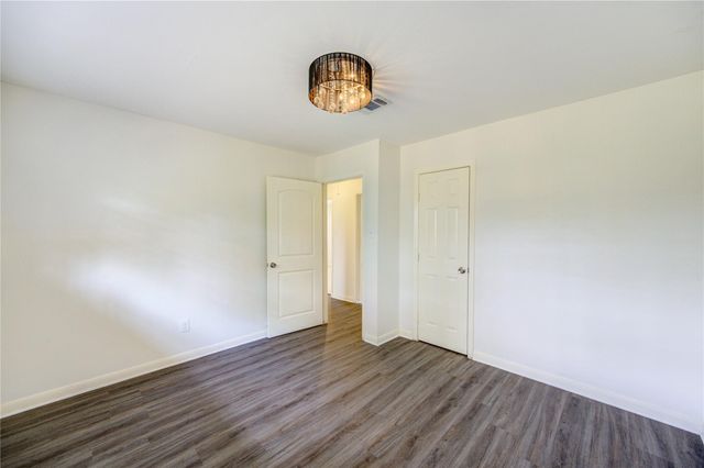 9811 Shadydale Lane, Houston, TX 77016