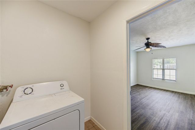 9811 Shadydale Lane, Houston, TX 77016