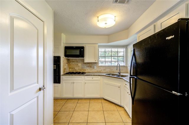 9811 Shadydale Lane, Houston, TX 77016