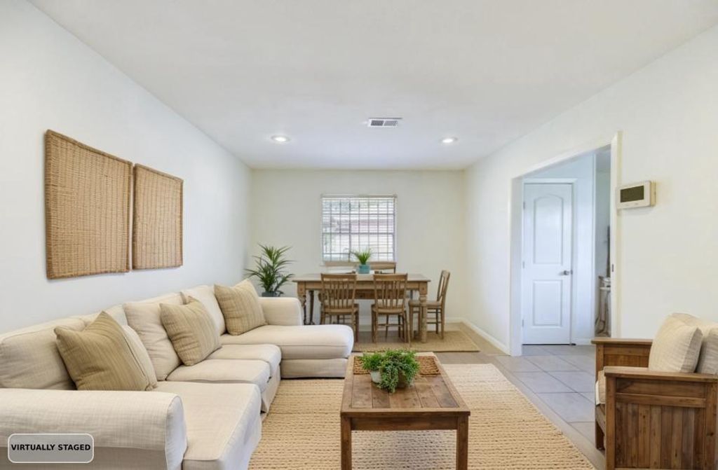 9811 Shadydale Lane, Houston, TX 77016