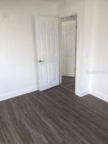 10414 N HARTTS DRIVE, Tampa, FL 33617