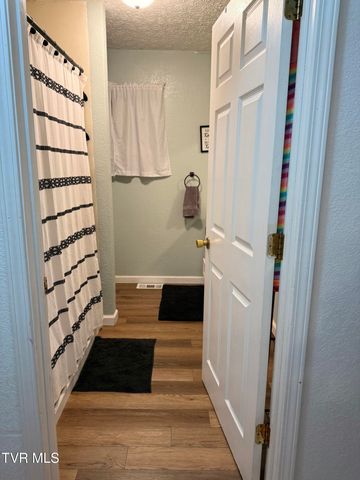 864 Big Smith Ridge Road, Clintwood, VA 24228