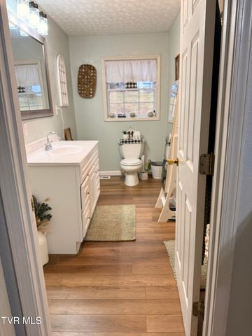 864 Big Smith Ridge Road, Clintwood, VA 24228