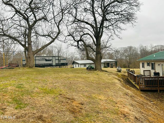 864 Big Smith Ridge Road, Clintwood, VA 24228