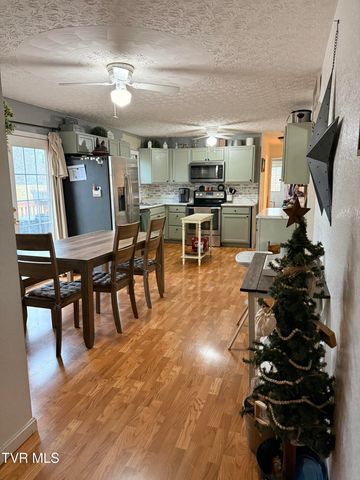 864 Big Smith Ridge Road, Clintwood, VA 24228