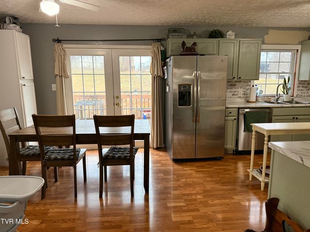 864 Big Smith Ridge Road, Clintwood, VA 24228