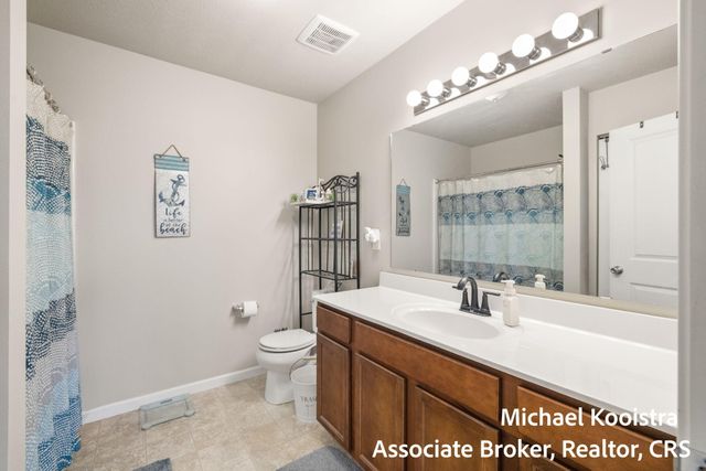 152 Foxtail Drive, Ionia City, MI 48846