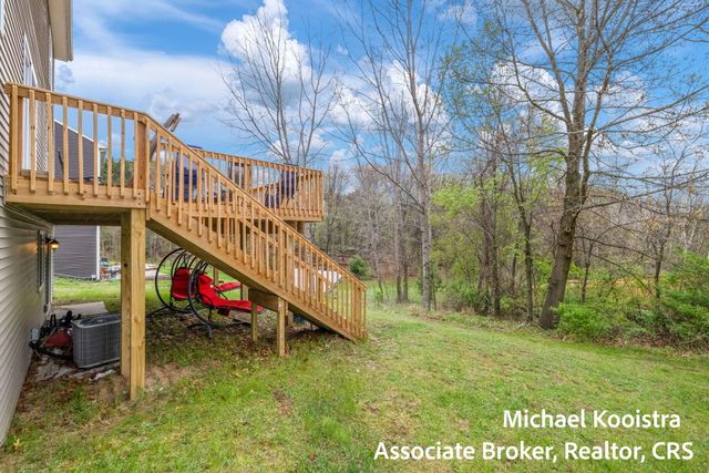 152 Foxtail Drive, Ionia City, MI 48846