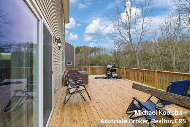 152 Foxtail Drive, Ionia City, MI 48846