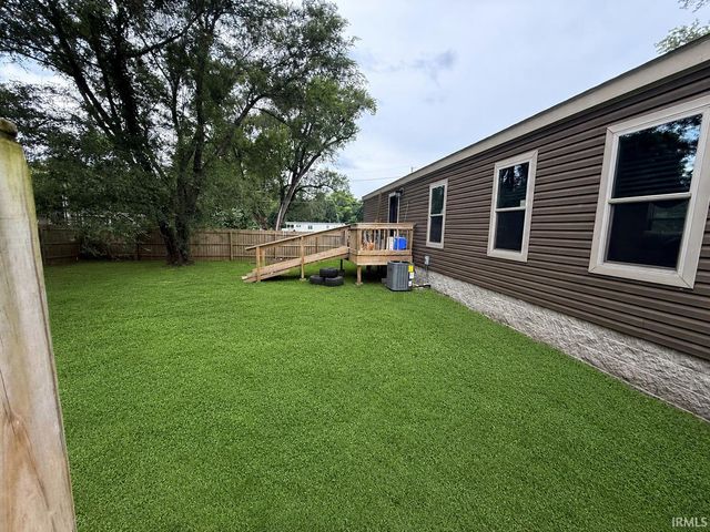 120 E 7th Street, Newberry, IN 47449