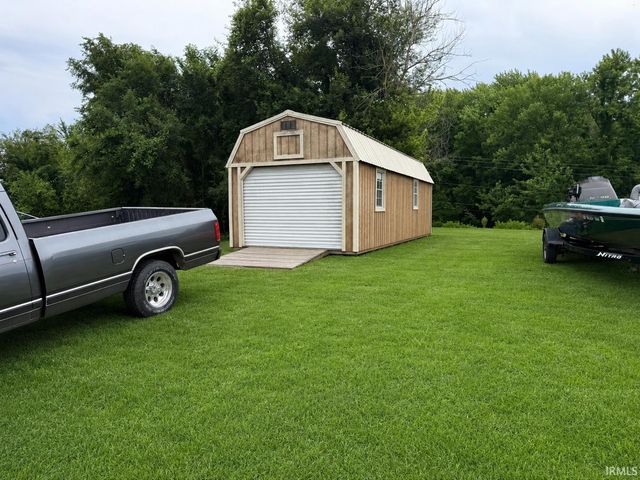 120 E 7th Street, Newberry, IN 47449