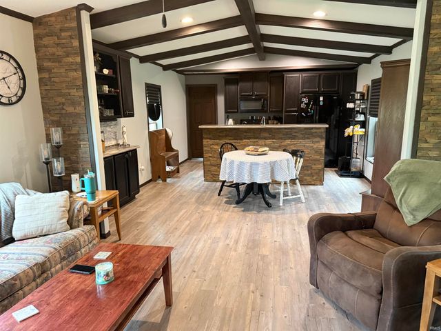 120 E 7th Street, Newberry, IN 47449