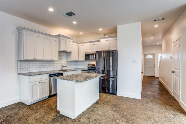 117 Dealva Court, Weatherford, TX 76088