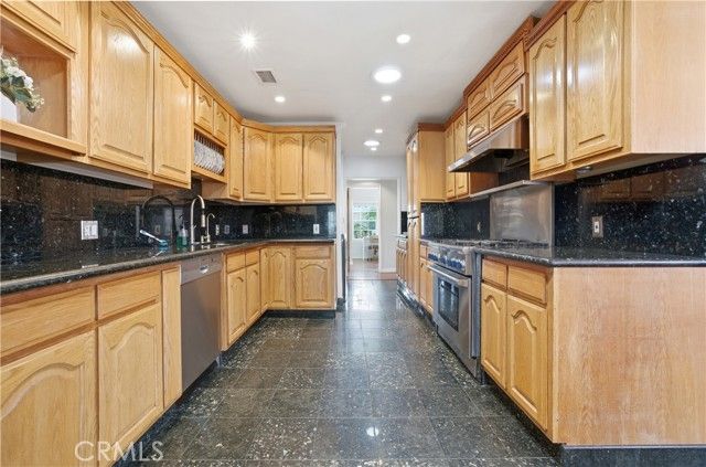 14134 Putnam, Whittier, CA 90605