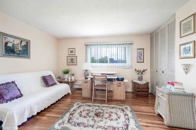 9209 Potter Road 2F, Des Plaines, IL 60016