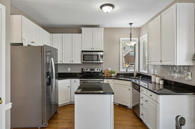 229 Circle View Dr, Franklin, TN 37067