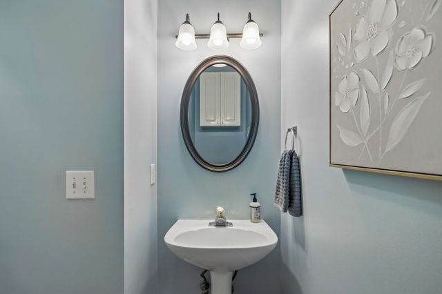 229 Circle View Dr, Franklin, TN 37067