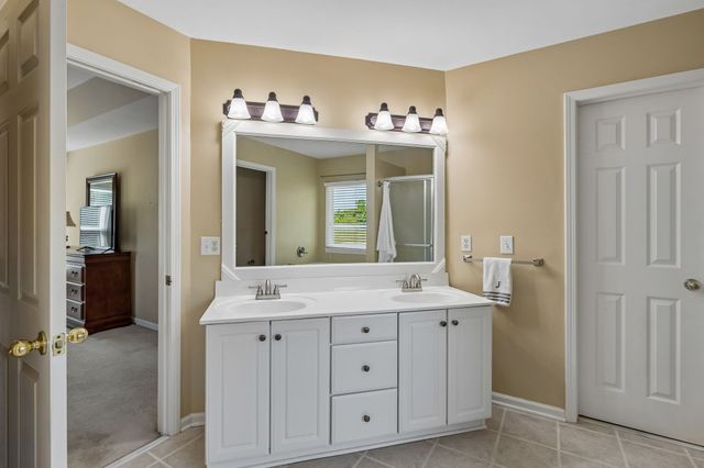 229 Circle View Dr, Franklin, TN 37067