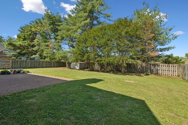 229 Circle View Dr, Franklin, TN 37067