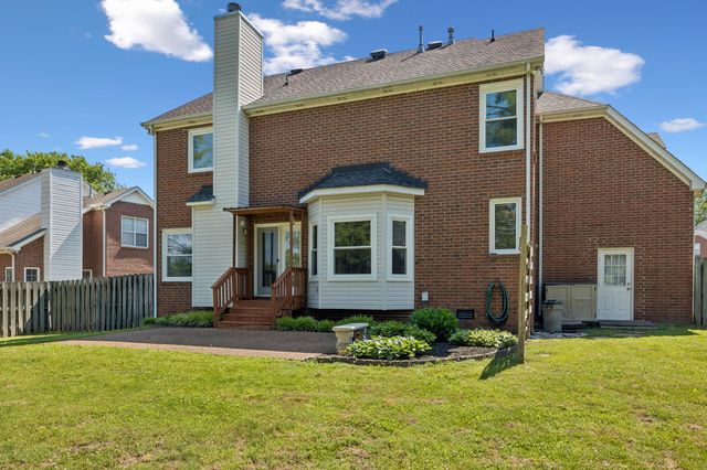 229 Circle View Dr, Franklin, TN 37067