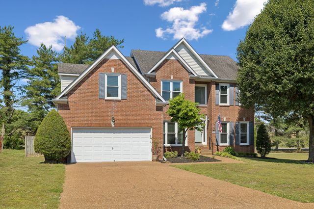 229 Circle View Dr, Franklin, TN 37067