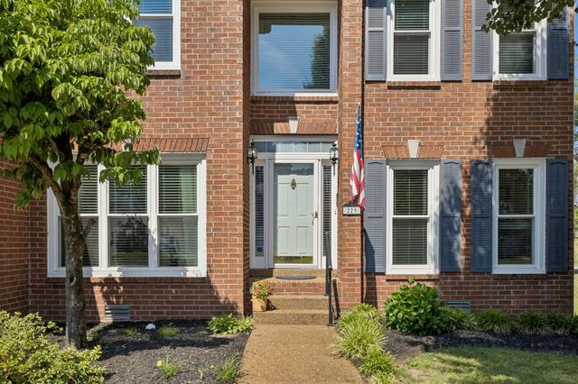 229 Circle View Dr, Franklin, TN 37067
