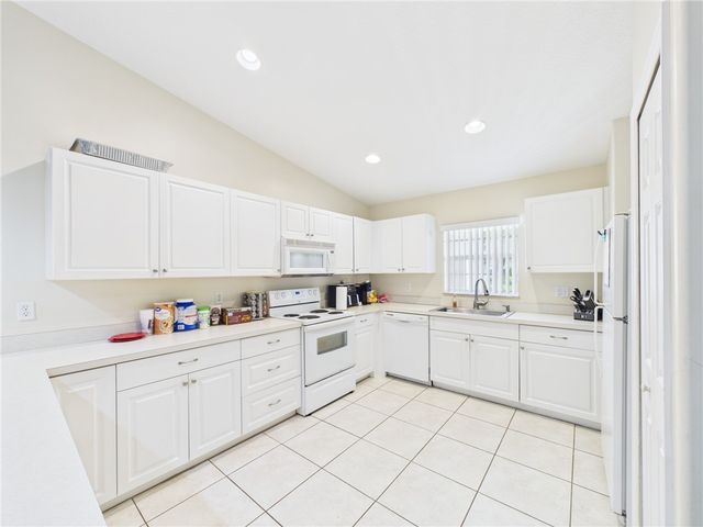 131 Maggie Way, Sebastian, FL 32958