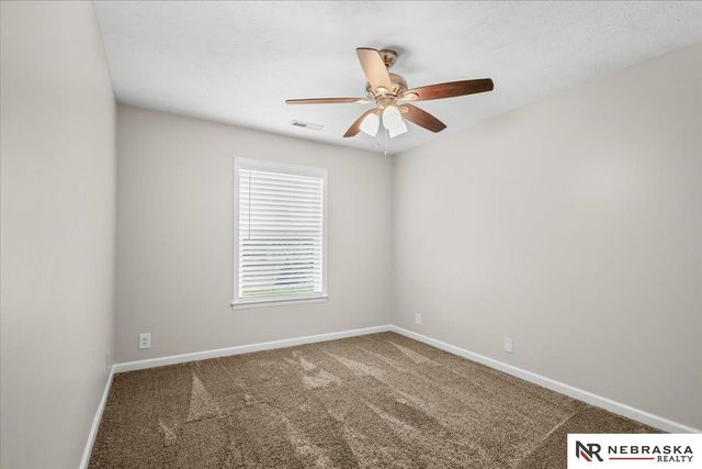 5923 S 175th Circle, Omaha, NE 68135