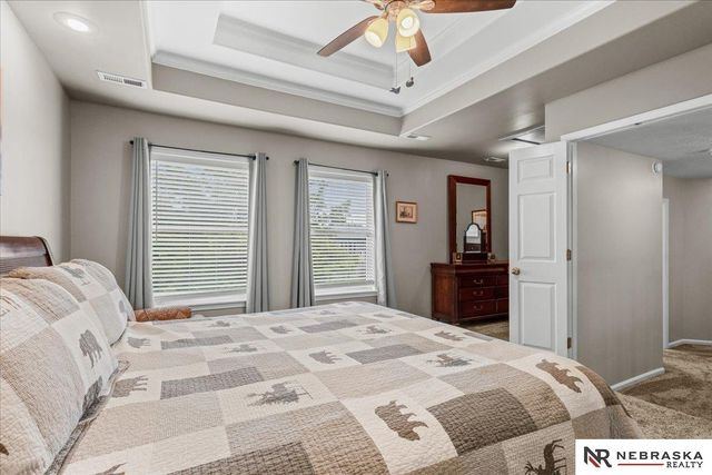 5923 S 175th Circle, Omaha, NE 68135
