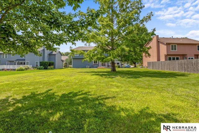 5923 S 175th Circle, Omaha, NE 68135