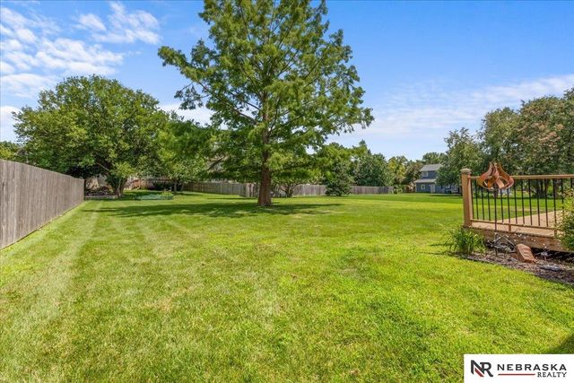 5923 S 175th Circle, Omaha, NE 68135