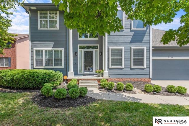 5923 S 175th Circle, Omaha, NE 68135