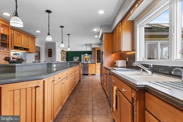 1710 BOW TREE DR, West Chester, PA 19380