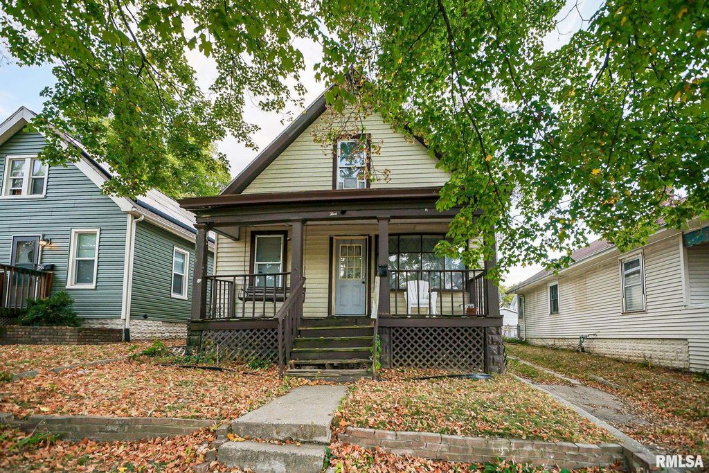 516 E MAYWOOD Avenue, Peoria, IL 61603