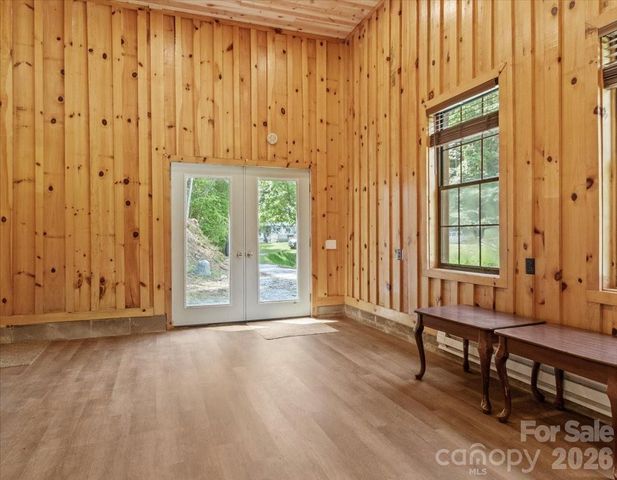 323 McCurrey Road, Burnsville, NC 28714