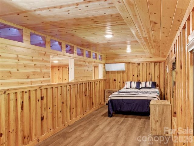 323 McCurrey Road, Burnsville, NC 28714